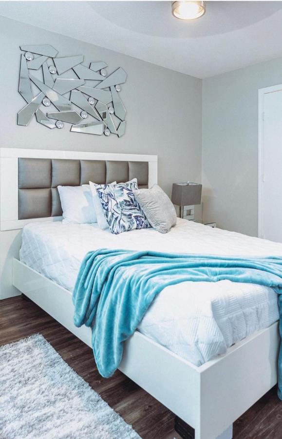 Premium Styled 2 Bedroom Apt In The Heart Of The Heights ヒューストン エクステリア 写真